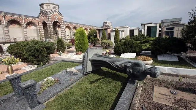 FERRO - FURTO AL CIMITERO MAGGIORE