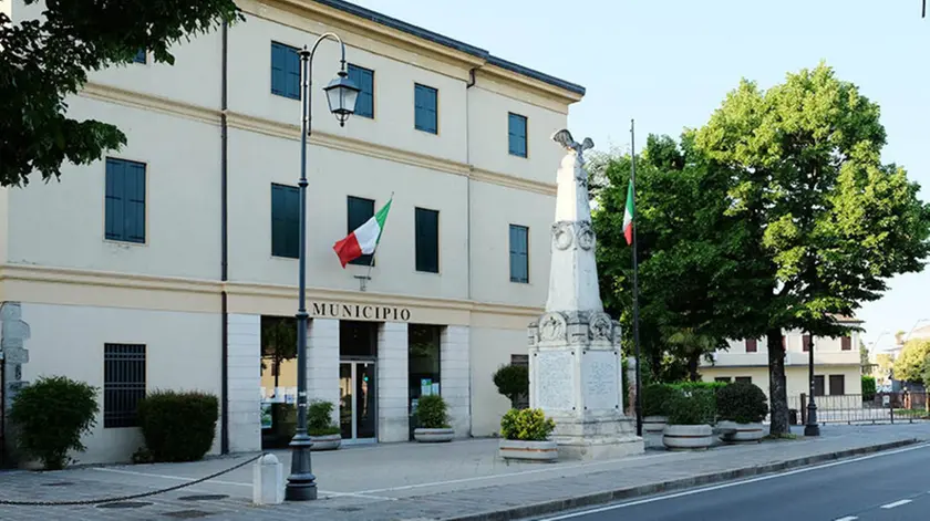 BELLUCO-FOTOPIRAN-ROVOLON MUNICIPIO