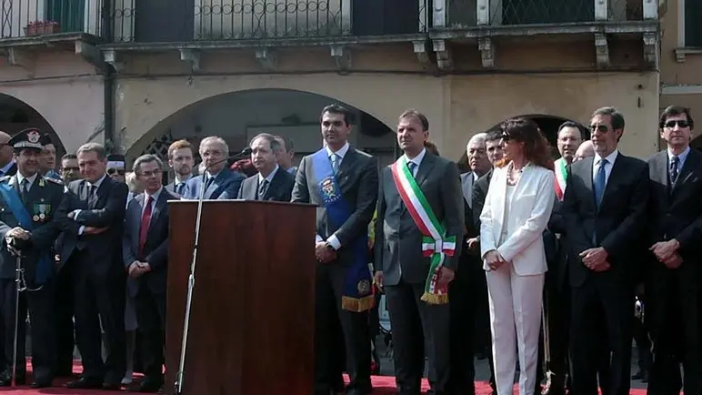 BARON - AGENZIA BIANCHI - PADOVA - FESTA DELLA REPUBBLICA.