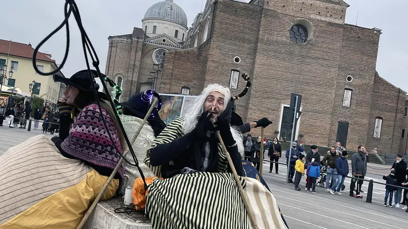 TOME -AGENZIA BIANCHI- PADOVA- BEFANA IN PRATO DELLA VALLE