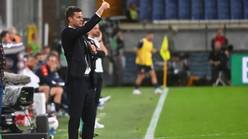 Juventus' coach Thiago Motta gesture during the Italian Serie A soccer match, Genoa CFC vs Juventus Fc at Luigi Ferraris stadium in Genoa, Italy, 28 september 2024. ANSA/LUCA ZENNARO