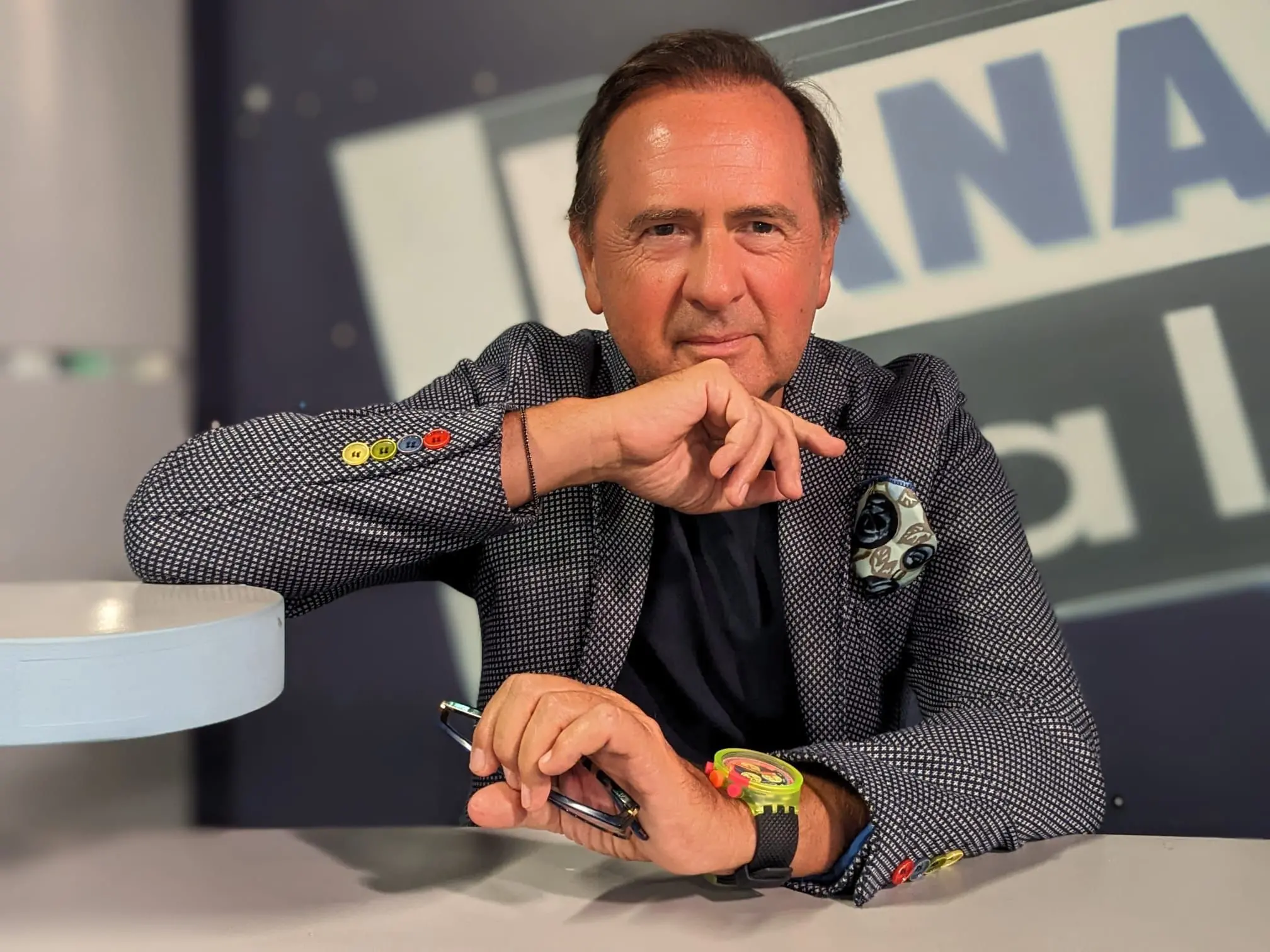 Gianluca Versace, conduttore televisivo e scrittore versatile