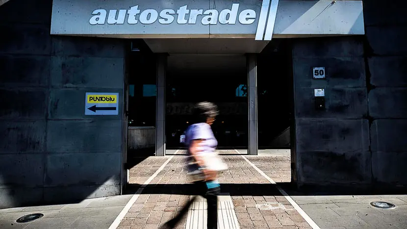LÂ?esterno della sede di ''Autostrade per l'Italia'', Roma, 14 luglio 2020. ANSA/ANGELO CARCONI