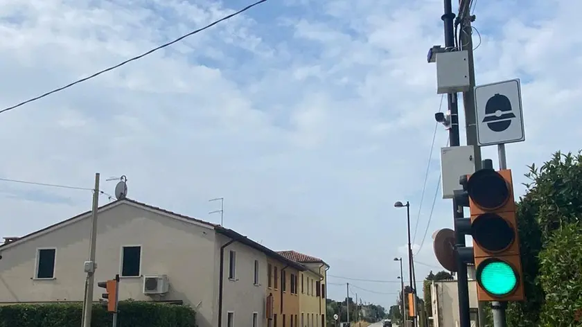 Il nuovo autovelox in via Postumia di Ponente in frazione Pozzetto