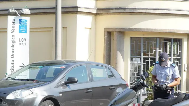 FERRO - AGENZIA BIANCHI - PADOVA - INCIDENTE DAVANTI ISTITUTO IOV