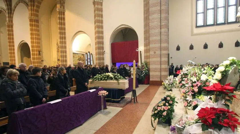 MARIAN - AGENZIA BIANCHI - PADOVA - FUNERALE MARZIA SGUBBI CASELLA