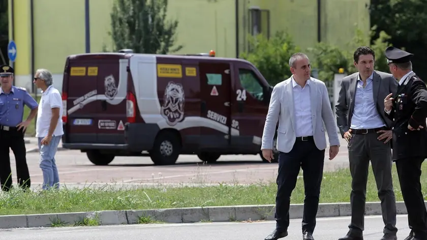 zago agenzia foto film preganziol rapina porta valori via baratta nuova