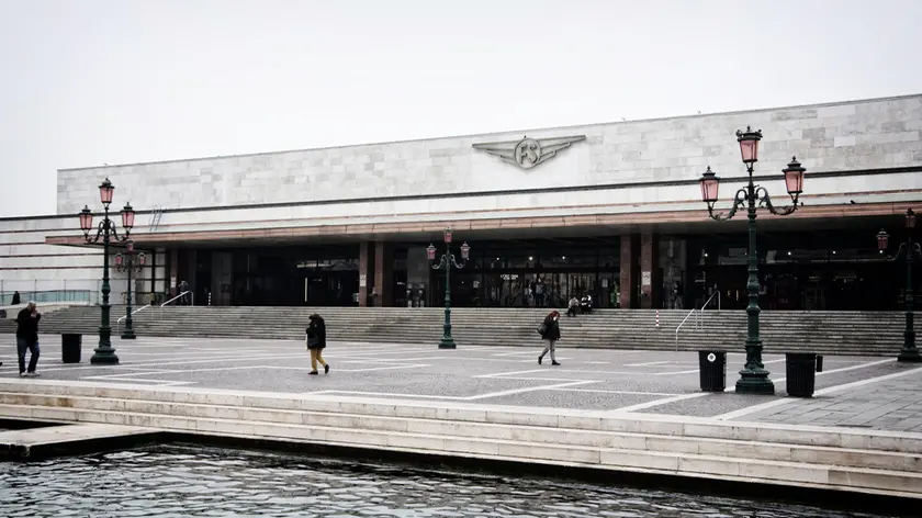 10/03/2020 Venezia, Coronavirus : il piazzale della stazione ferroviaria deserta