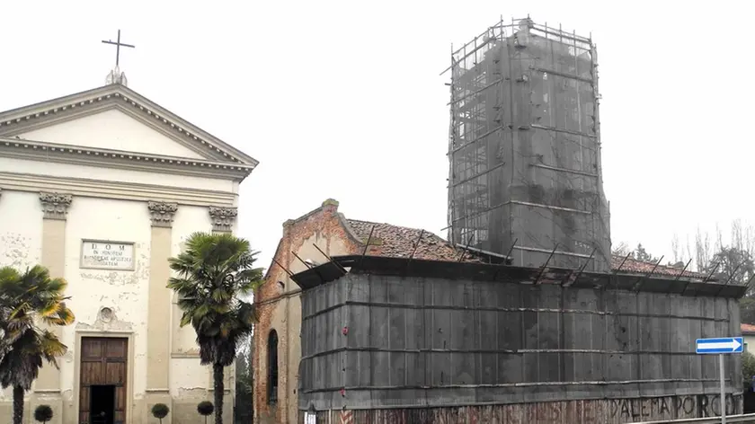 Bottin, Ag. Zangirolami, Motta d’Este, 03 Dic 16 Degrado chiesa Motta d’Este. Nella foto:la chiesa di Motta d’Este come si presenta oggi.