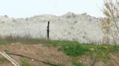Belluco l'entrata della discarica comunale di Reschigliano, di Campodarsego.