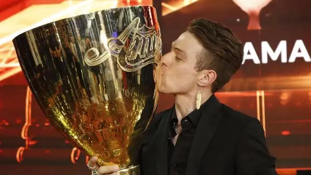 Il vincintore di Amici Irama durante la finale, in una foto diffusa il 12 giugno 2018. ANSA/ UFFICIO STAMPA ++HO -NO SALES EDITORIAL USE ONLY++
