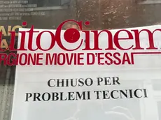 Il cartello comparso da due settimane al Giorgione
