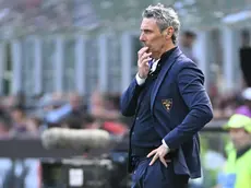 Lecce’s head coach Luca Gotti reacts during the Italian Seria A soccer match between Ac Milan and Lecce at the Giuseppe Meazza stadium in Milan, Italy, 6 April 2024. ANSA/DANIEL DAL ZENNARO