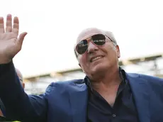 Rocco Commisso president of Fiorentina greets supporters of Fiorentina before the Serie A soccer match between Frosinone Calcio and ACF Fiorentina at Benito Stirpe stadium in Frosinone, Italy, 28 September 2023. ANSA/FEDERICO PROIETTI