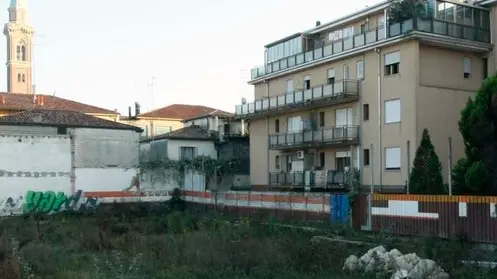 CARRAI - AREA DISMESSA VIA TIZIANO ASPETTI
