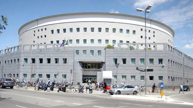 PD 06 GIUGNO 2006 G.M. CONFERENZA STAMPA SU TOSSICODIPENDENZA IN TRIBUNALE (CARRAI) CONFERENZA STAMPA SU TOSSICODIPENDENZA IN TRIBUNALE CARRAI