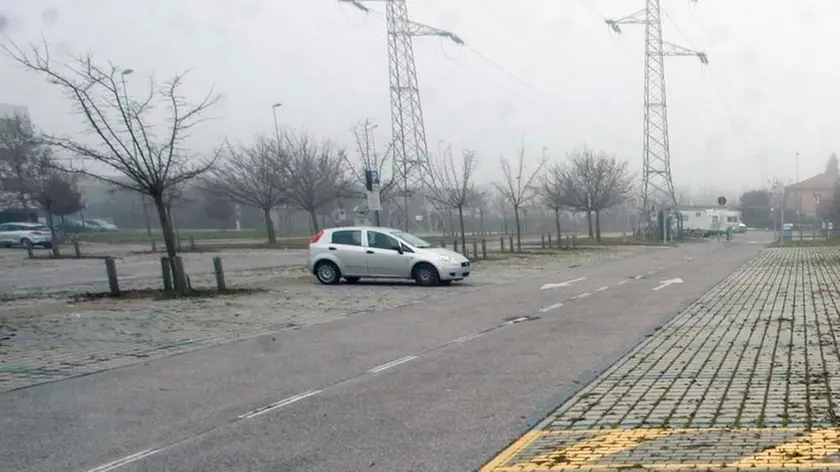 MARIAN - AGENZIA BIANCHI - PADOVA - PARCHEGGIO SCAMBIATORE ARCELLA