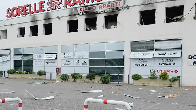 BELLUCO - FOTOPIRAN - SANT'ANGELO DI PIOVE - INCENDIO CAPANNONE SORELLE RAMONDA