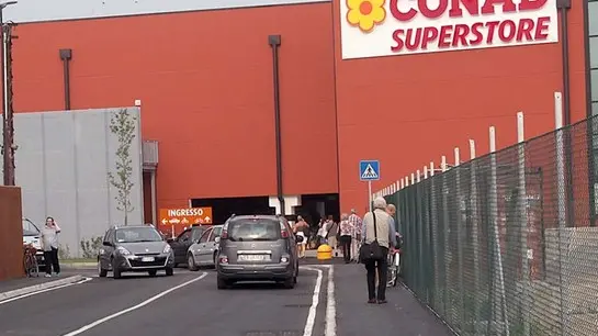 TOME' - AGENZIA BIANCHI - PADOVA - INAUGURAZIONE CONAD VIA BRONZETTI.