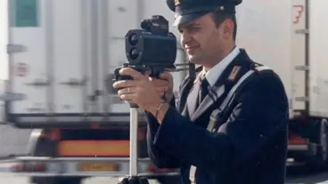 CONTROLLI. Agente col telelaser