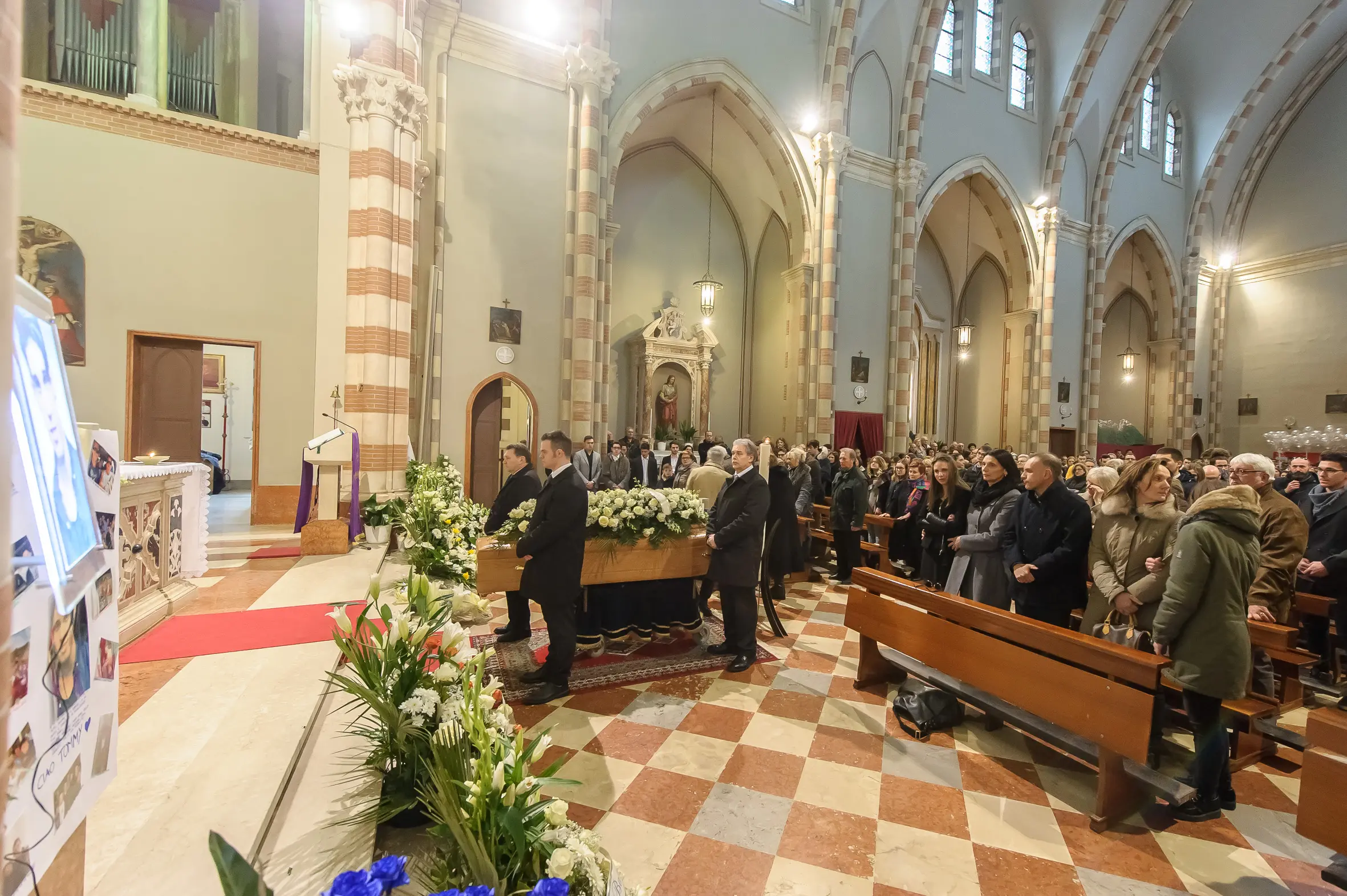 BELLUCO ph. Zangirolami S. Urbano (PD), 08.02.2016 Funerale Tommaso Stefani. Nella foto: la cerimonia