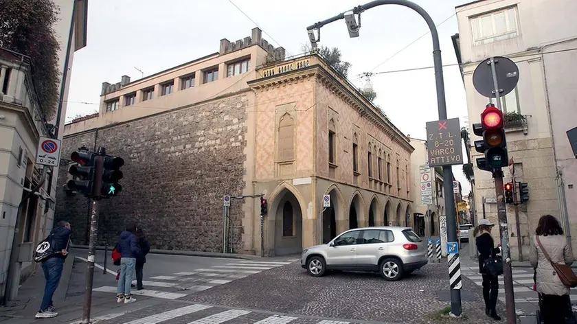 MARIAN - AGENZIA BIANCHI - PADOVA - VARCHI ZTL
