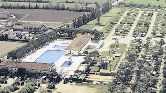 Una veduta aerea del camping Sporting Center di Montegrotto Terme