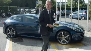 I COSTI DELLA CASTA. Qui sopra Clodovaldo Ruffato presidente del consiglio regionale veneto A destra l’assise riunita a Palazzo Ferro Fini e a sinistra Luca Cordero di Montezemolo Jacopo Silva è un suo stretto collaboratore