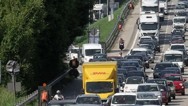 MARIAN - AGENZIA BIANCHI - PADOVA - RESTRINGIMENTO DI CARREGGIATA IN TANGENZIALE
