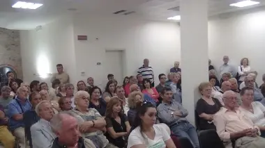 LA SERATA Il pubblico, sotto, da sinistra Roverato Naccarato Vettorello Colasio monsignor Gios e Merlin