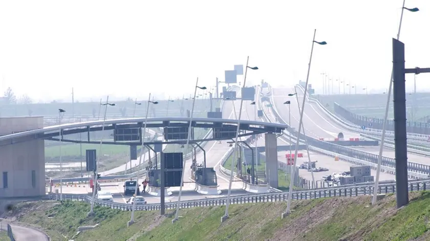 santa margherita d'adige.23/03/2015 apertura del penultimo tratto autostradale -valdastico sud.nella foto: l'uscita a noventa vicentina.ph zangirolami
