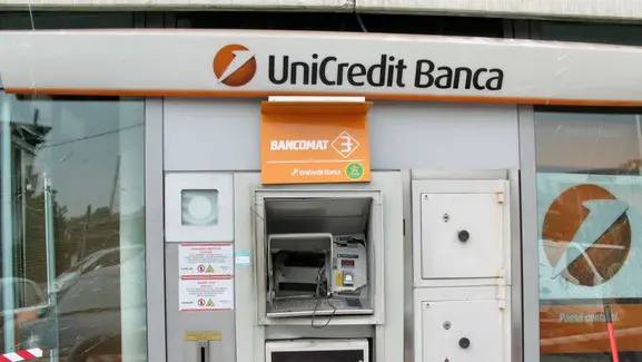 BELLUCO BANCOMAT UNICREDIT LIMENA