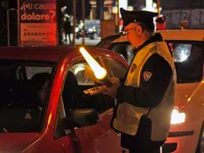 FERRO - AGENZIA BIANCHI - PADOVA - CONTROLLI POLIZIA VIA VENEZIA