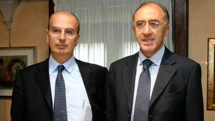 20051022 ANDREA DE VIDO INCONTRO CON LA STAMPA DELLA FINANZIARIA INTERNAZIONALE " FININT " - da dx IL PRESIDENTE ENRICO MARCHI CON L'AMMINISTRATORE DELEGATO ANDREA DE VIDO sx ( /2005 )