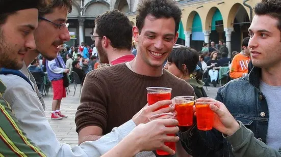 CORTESE - APERITIVO IN PIAZZA