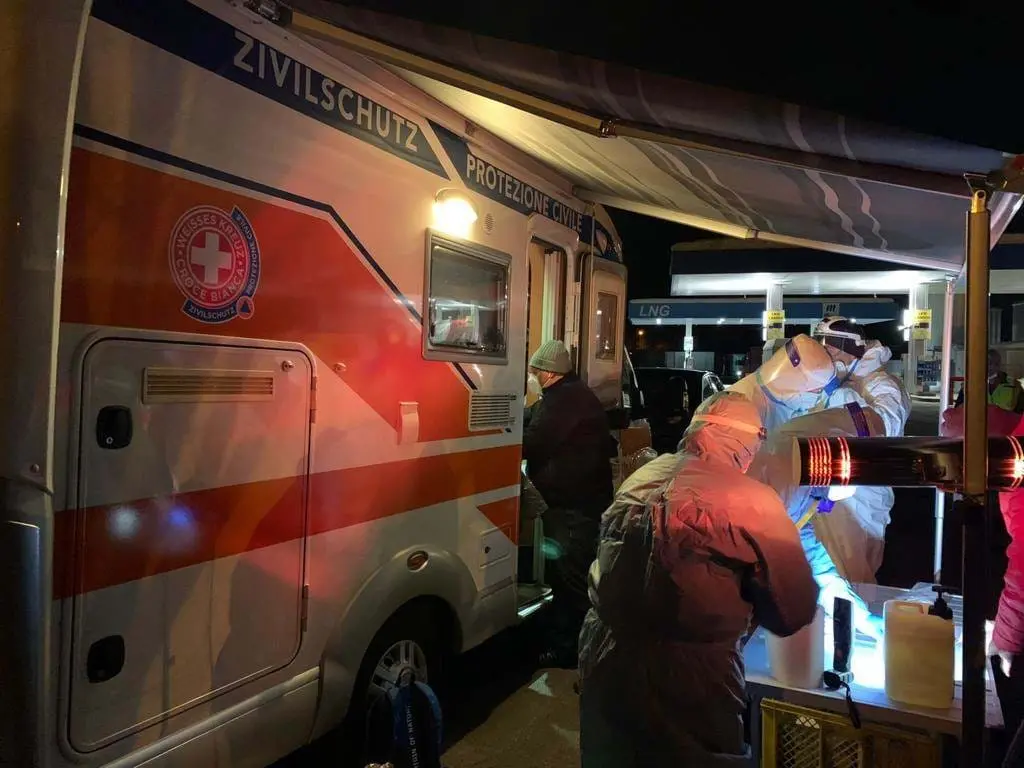 Test rapidi all'autostazione della Sadobre, prima del Brennero