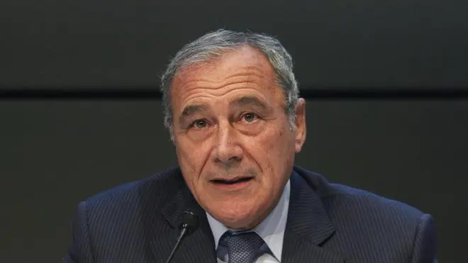 Il Procuratore nazionale Antimafia Pietro Grasso a il Roma 30 maggio 2012.Come nel '92 "oggi assistiamo ad una ulteriore destabilizzazione fatta da menti raffinatissime contro la magistratura e contro il capo dello Stato": lo dice il capo della Dna Piero Grasso. ANSA/ALESSANDRO DI MEO