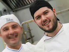 Alberto Paulon, assieme a un detenuto nella pasticceria del Due Palazzi