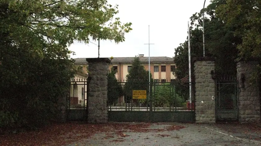 BELLUCO.DEGRADO EX CASERMA AERONAUTICA GIARRE