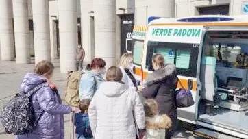 Sono quasi 1.500 i tamponi effettuati a profughi ucraini, soprattutto davanti alla stazione