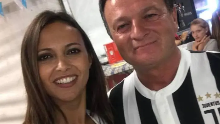 Don Marino con la playmate Francesca Lukasik