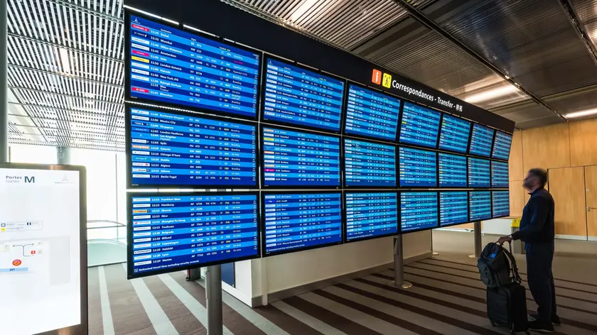 Flight connections, Charles de Gaulle Airport, Roissy France.