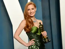 Jessica Chastain con la statuetta dell'Oscar (AP)