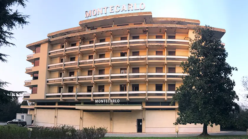 BELLUCO-FOTOPIRAN-MONTEGROTTO TERME-HOTEL MONTECARLO