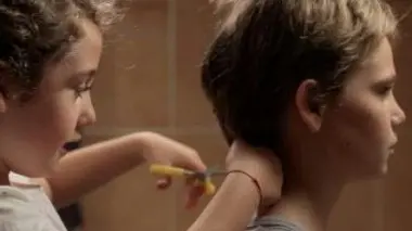 Una scena da «Tomboy», il film girato da Celine Sciamma con 500 mila euro