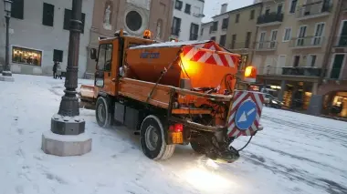 DALLA NEVE AL GHIACCIO Ancora problemi per le temperature fino a 10 gradi sotto zero