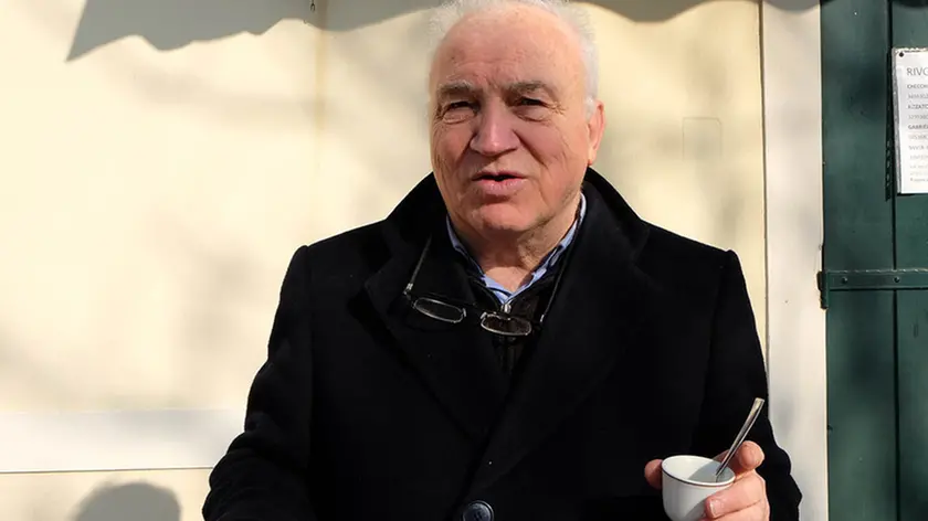 BELLUCO-FOTOPIRAN-CAMPOSAMPIERO-INTERVISTA PARROCO RUSTEGA DON MARCO SCATTOLON