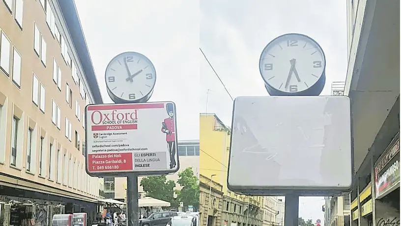 Gli orologi di piazza Garibaldi e corso del Popolo