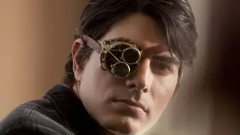 Brandon Routh (sotto) interpreta Dylan Dog nel film in uscita oggi