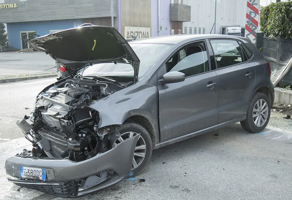 FERRO -FOTOPIRAN - SAN MARTINO DI LUPARI - INCIDENTE STRADALE VIA TOMBOLATA
